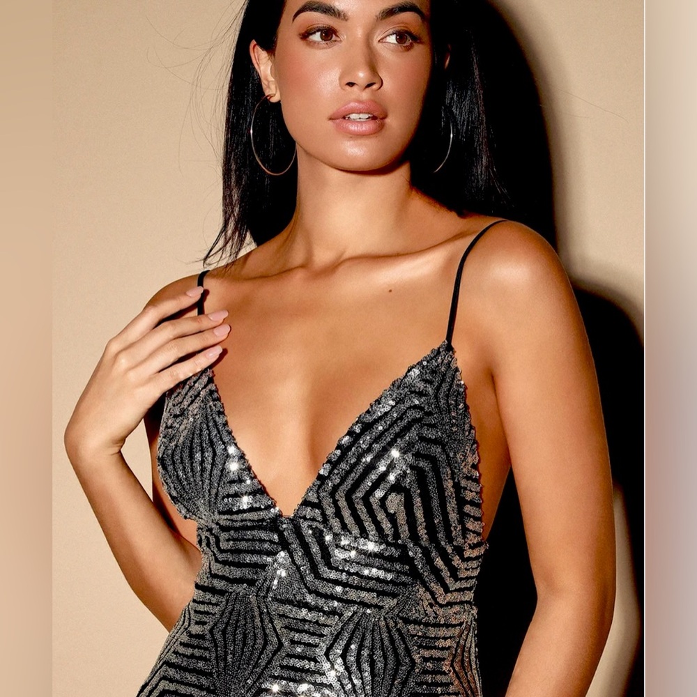 NWT FOREVER 21 sequins shimmering top sz L